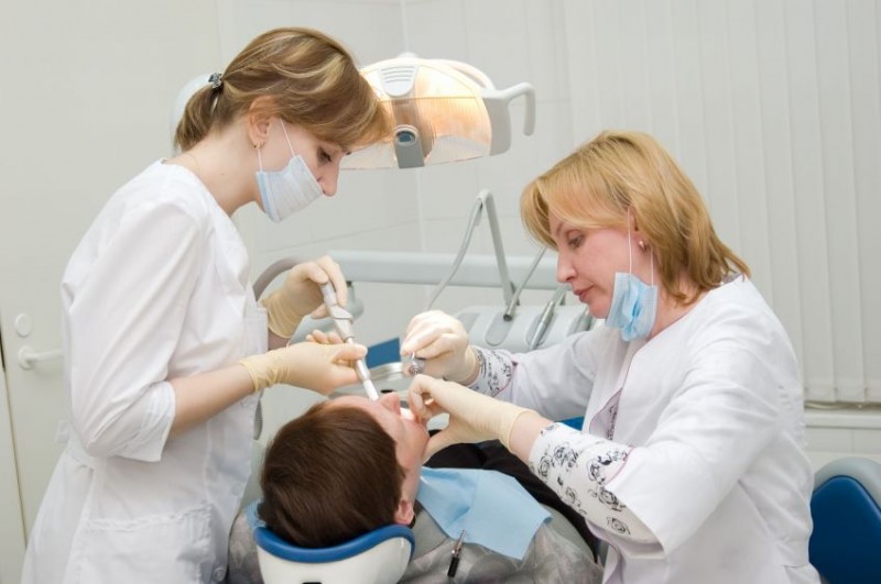 Finding the Right Dental Practice For Sale in Arizona Can Help a Younger Dentist Get Established